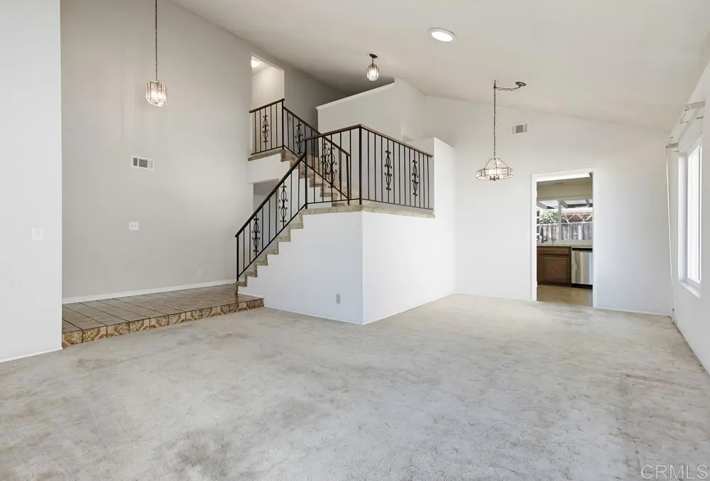 1237 Armstrong Circle, Escondido, California 92027 home-pic-3