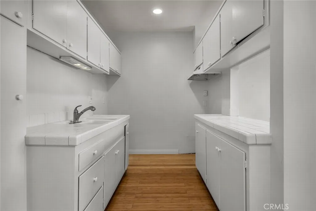 1255 N Harper 23, West Hollywood, California 90046 home-pic-8