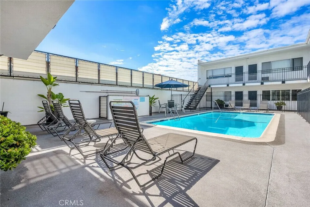 1255 N Harper 23, West Hollywood, California 90046 home-pic-16