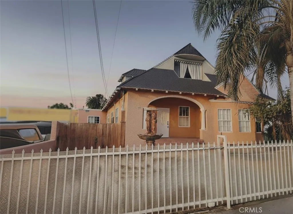 2431 E 4th, Los Angeles, California 90033 home-pic-0
