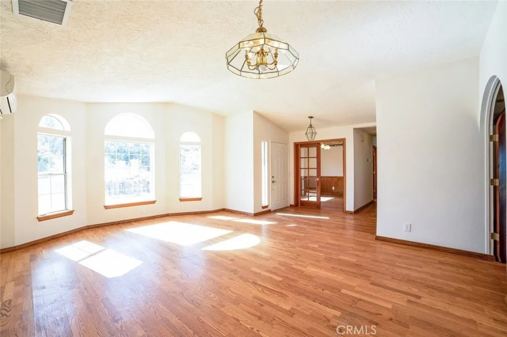 3010 Silver Ridge Drive, Pinon Hills, California 92372 home-pic-3