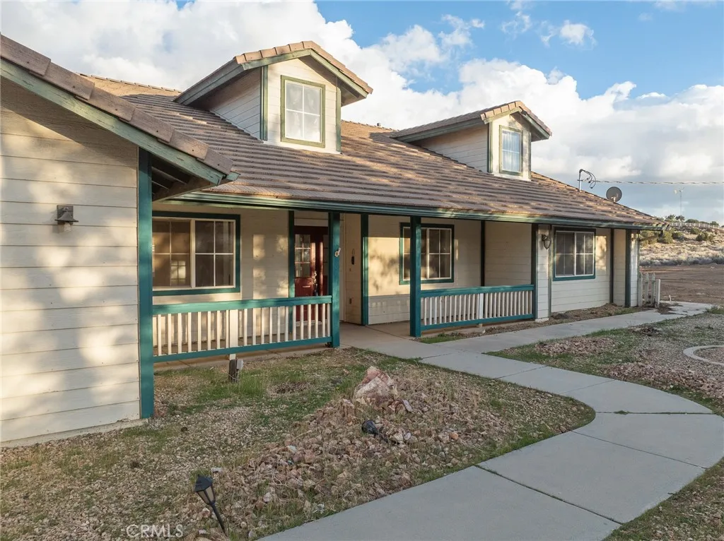 8135 Winmar, Hesperia, California 92344 home-pic-43