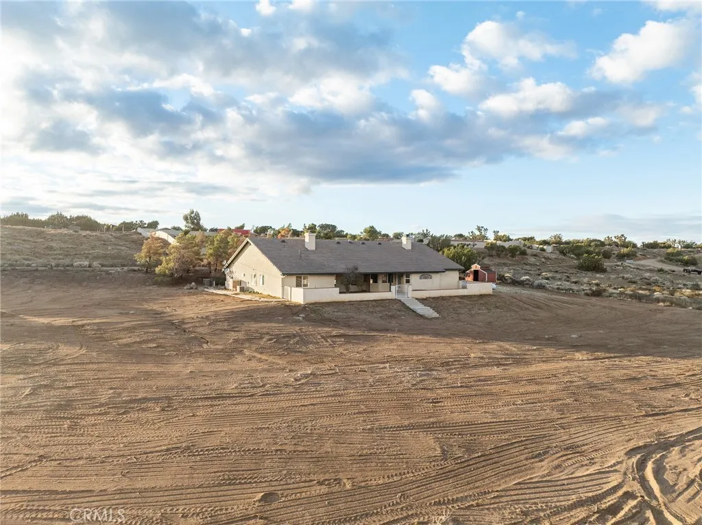 8135 Winmar, Hesperia, California 92344 home-pic-6