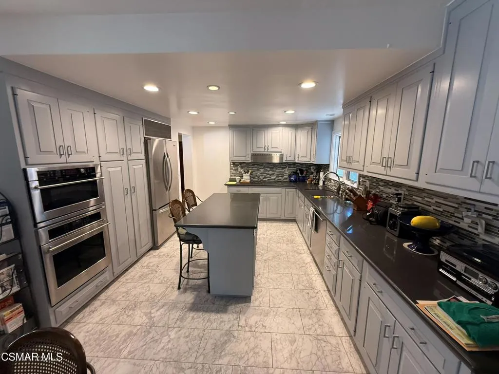 862 Camino Concordia, Camarillo, California 93010 home-pic-16