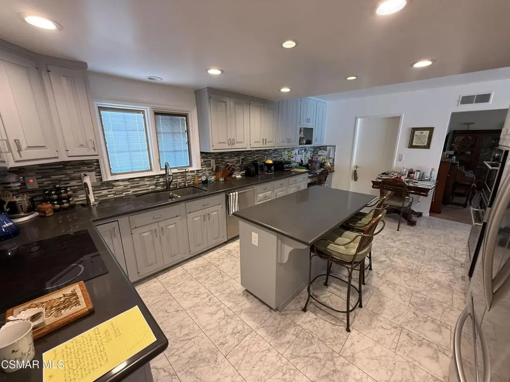 862 Camino Concordia, Camarillo, California 93010 home-pic-20