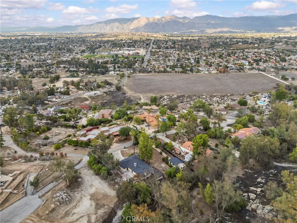 41785 Vermont, Hemet, California 92544 home-pic-38