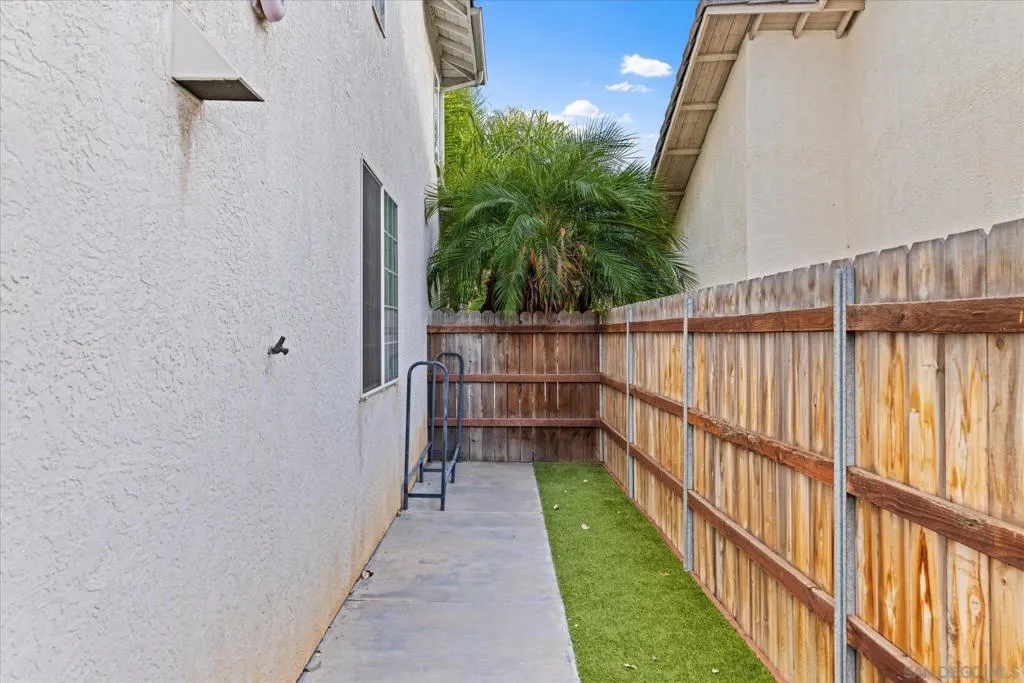 1341 Somerset Ct, Ramona, California 92065 home-pic-44