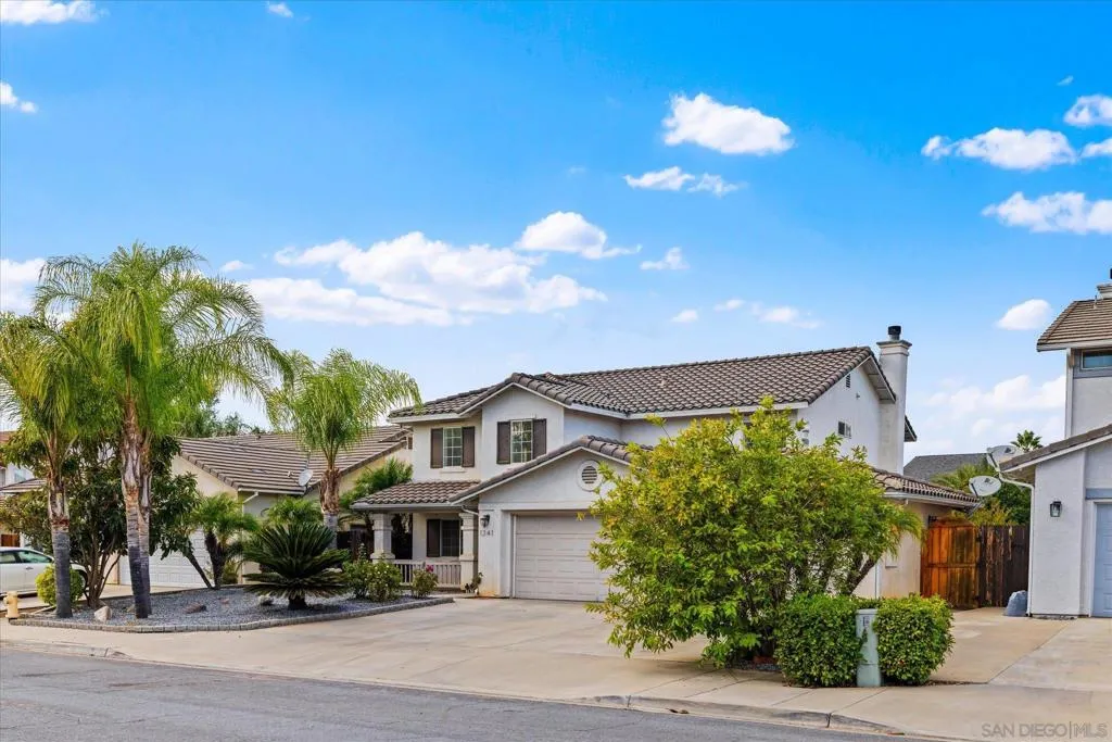 1341 Somerset Ct, Ramona, California 92065 home-pic-3