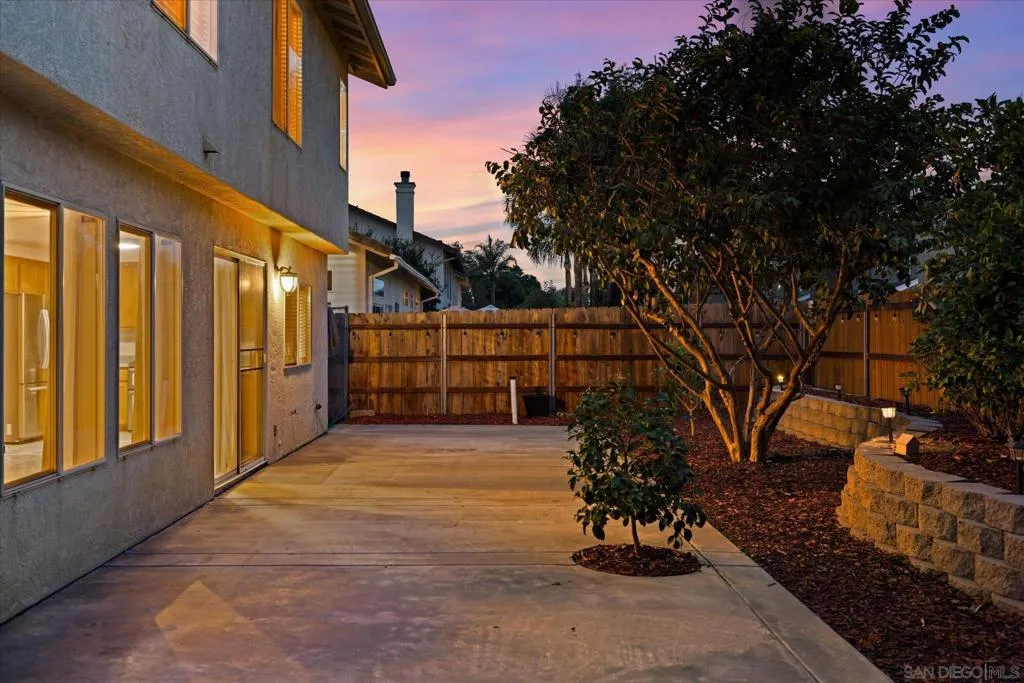 1341 Somerset Ct, Ramona, California 92065 home-pic-49