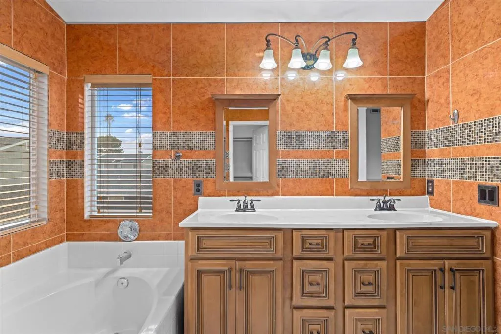 1341 Somerset Ct, Ramona, California 92065 home-pic-21