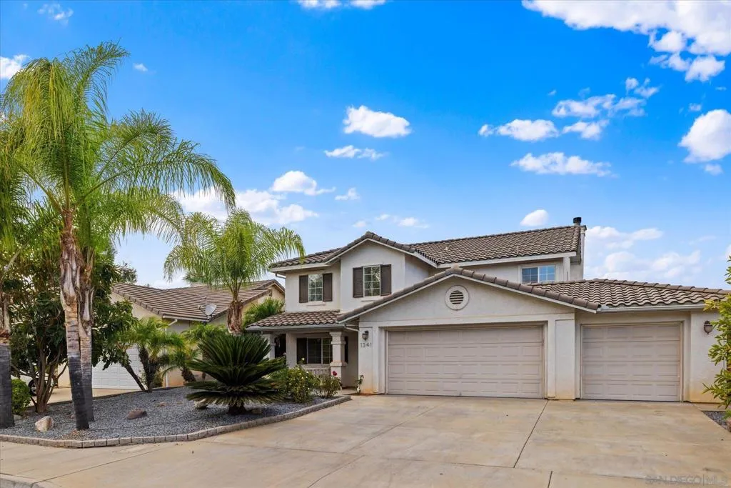 1341 Somerset Ct, Ramona, California 92065 home-pic-4