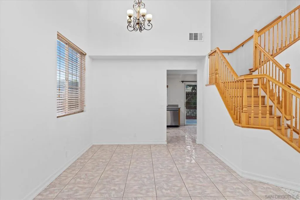 1341 Somerset Ct, Ramona, California 92065 home-pic-8