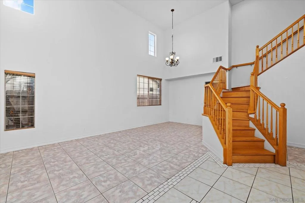 1341 Somerset Ct, Ramona, California 92065 home-pic-6