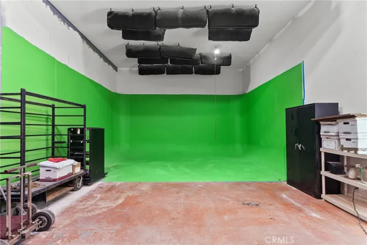 7229 De Celis, Van Nuys, California 91406