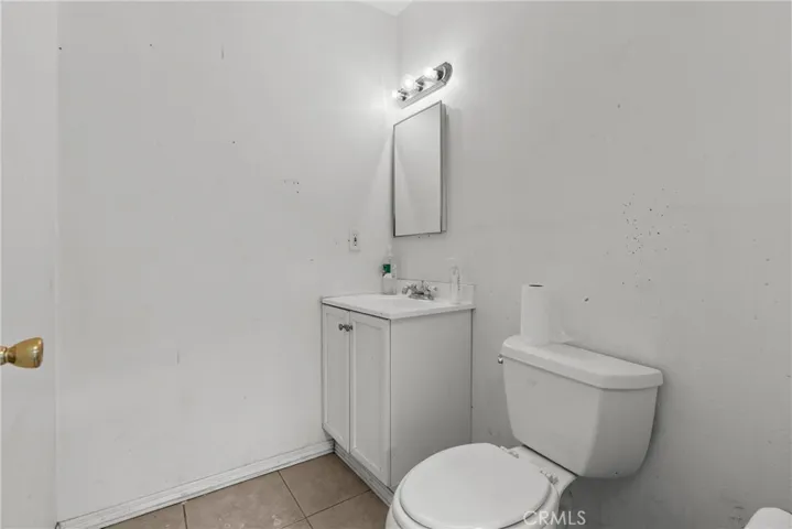 7229 De Celis, Van Nuys, California 91406