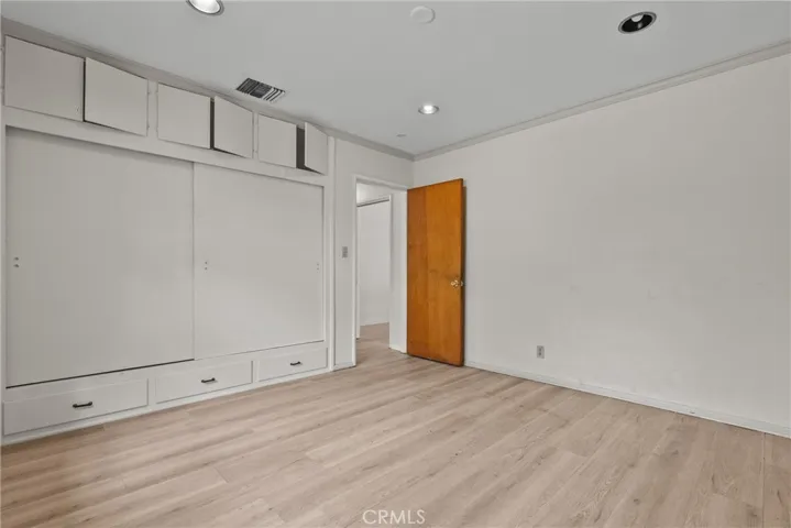 7229 De Celis, Van Nuys, California 91406