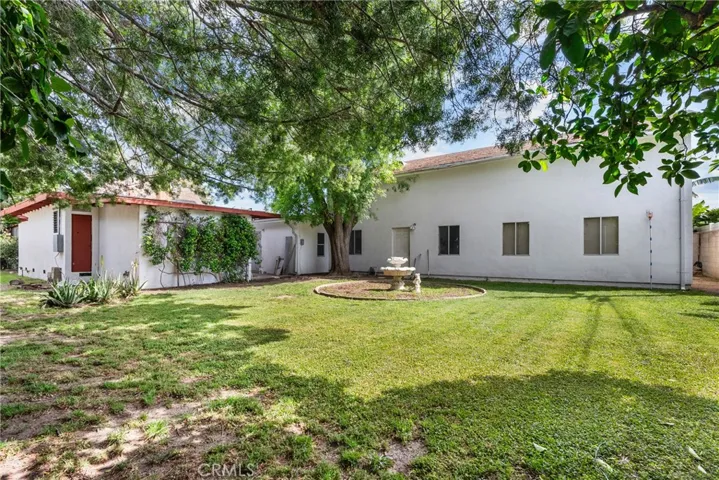 7229 De Celis, Van Nuys, California 91406