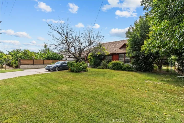 7229 De Celis, Van Nuys, California 91406