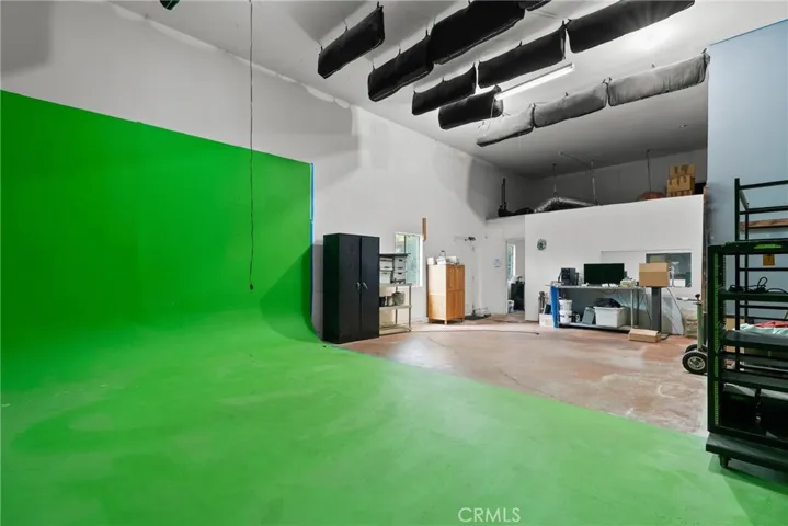 7229 De Celis, Van Nuys, California 91406