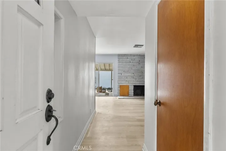 7229 De Celis, Van Nuys, California 91406