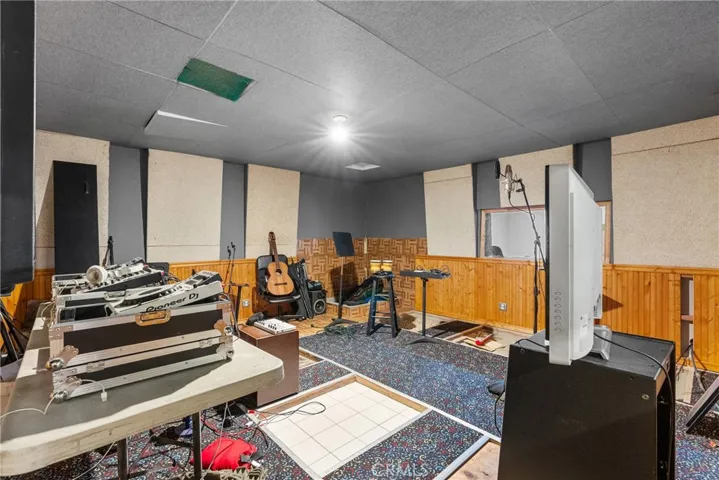 7229 De Celis, Van Nuys, California 91406