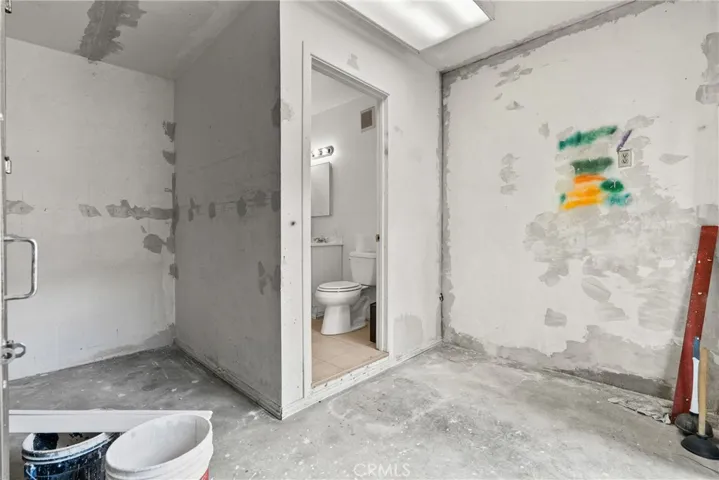 7229 De Celis, Van Nuys, California 91406