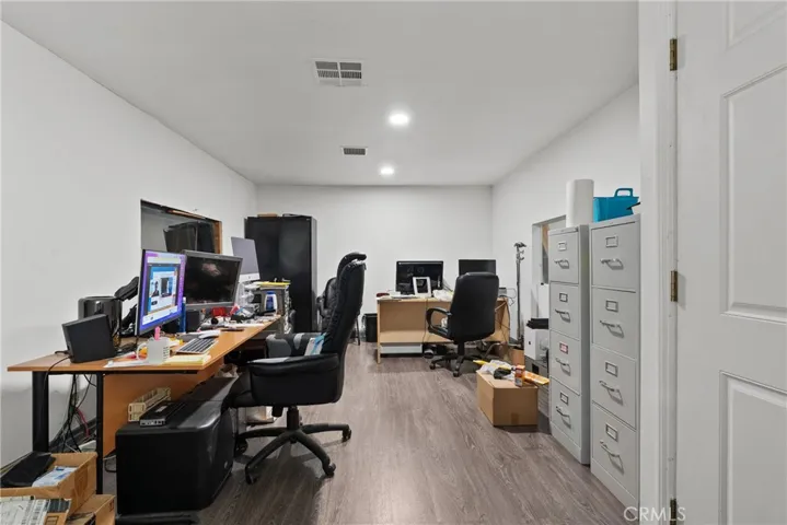 7229 De Celis, Van Nuys, California 91406