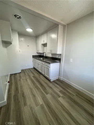 732 W Imperial, Los Angeles, California 90044
