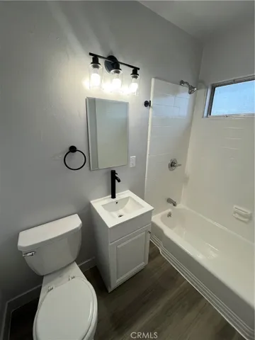 732 W Imperial, Los Angeles, California 90044