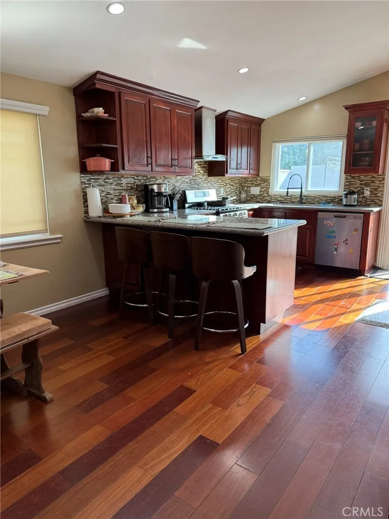 1038 E Denwall, Carson, California 90746 home-pic-13