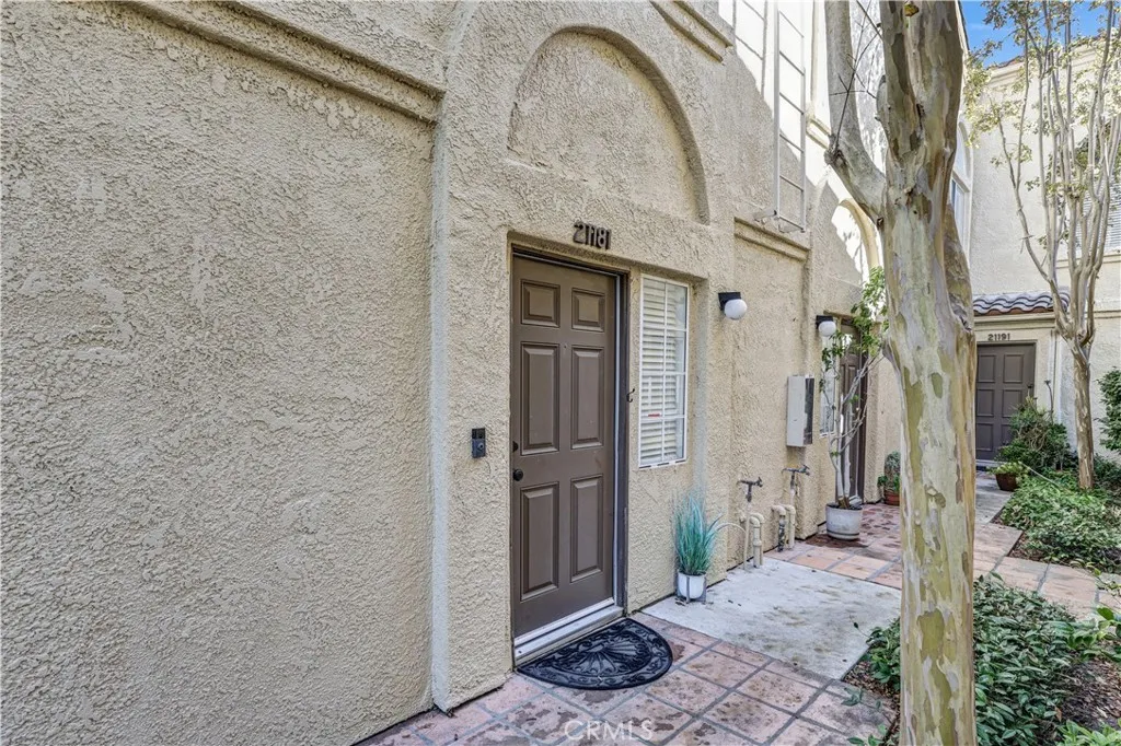 21181 Jasmines, Lake Forest, California 92630 home-pic-4