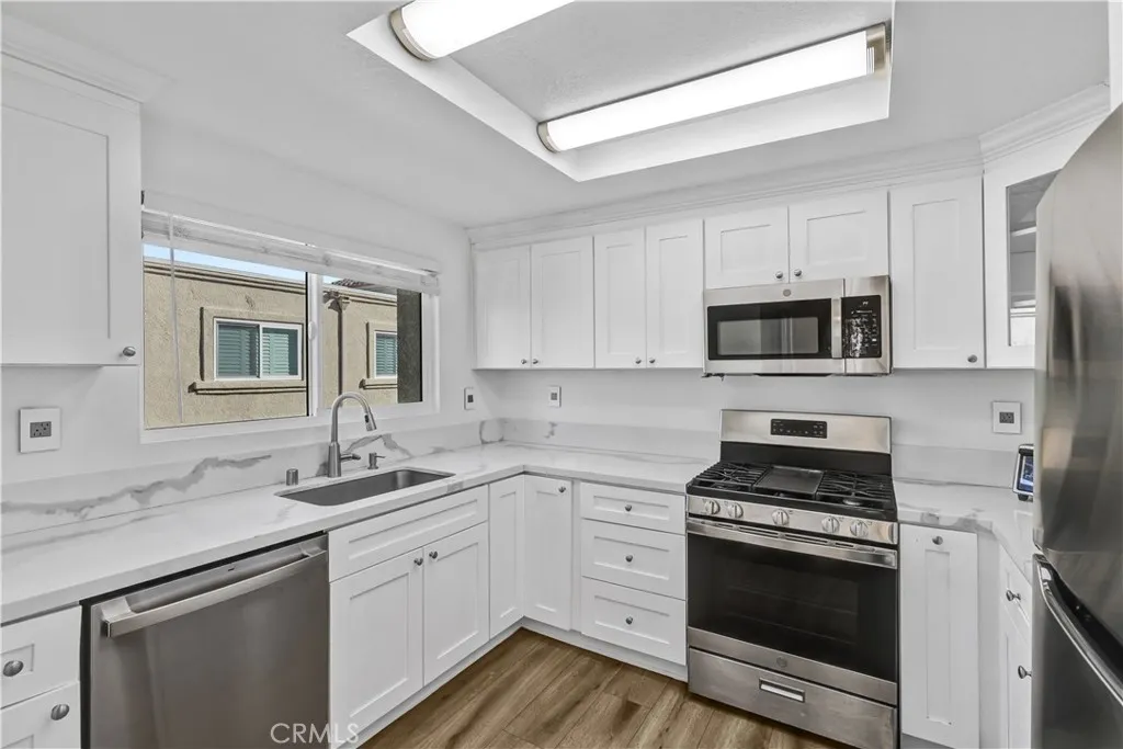 21181 Jasmines, Lake Forest, California 92630 home-pic-18