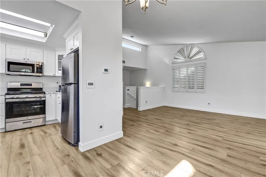 21181 Jasmines, Lake Forest, California 92630 home-pic-16