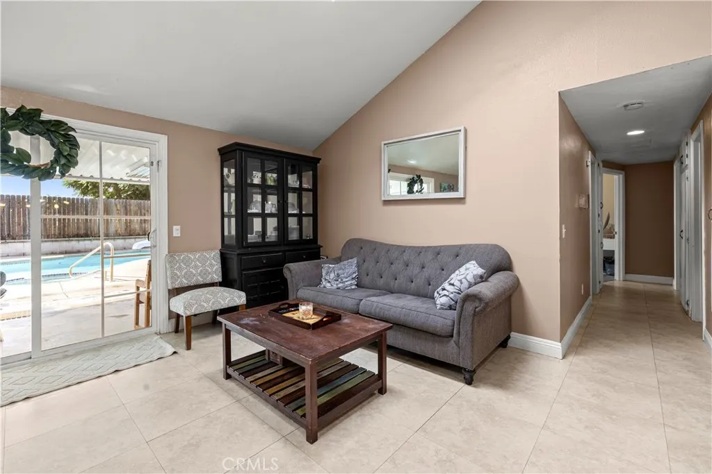 3496 Briarvale Street, Corona, California 92879 home-pic-12