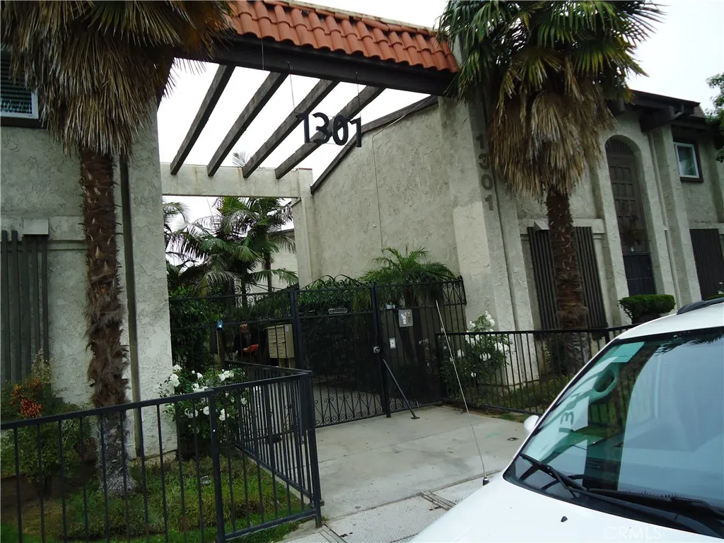 1301 S Greenwood 31, Montebello, California 90640 home-pic-1