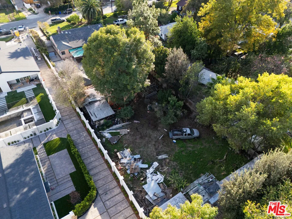 19043 Keswick Street, Reseda, California 91335 home-pic-24