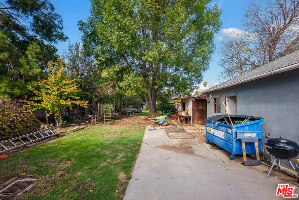 19043 Keswick Street, Reseda, California 91335 home-pic-16
