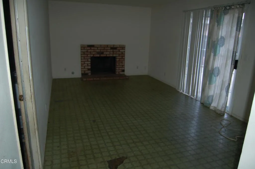 1920 Oneida Place, Oxnard, California 93030 home-pic-3