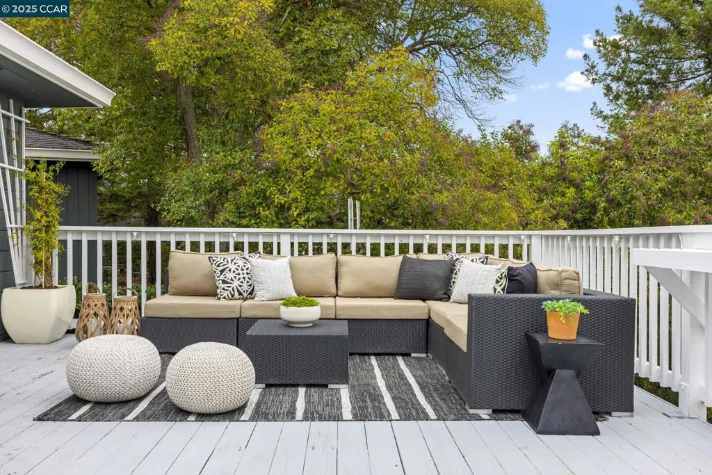 110 Twin Peaks Drive, Walnut Creek, California 94595 home-pic-39