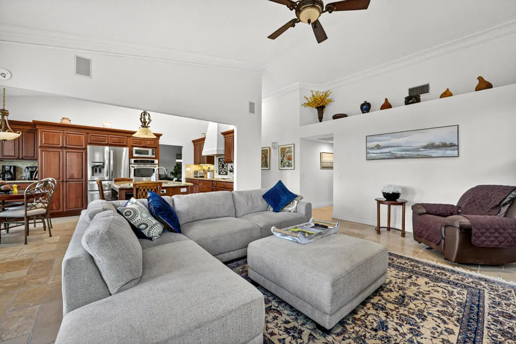 370 Cypress Point Drive, Palm Desert, California 92211 home-pic-16