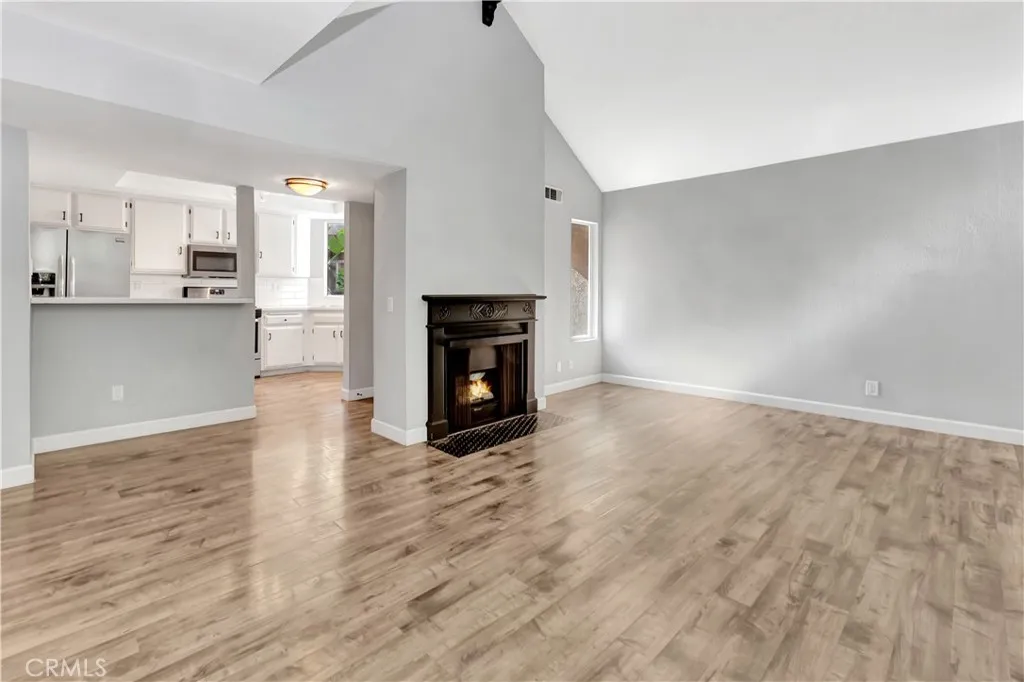 645 Pacific Avenue 315, Long Beach, California 90802 home-pic-3