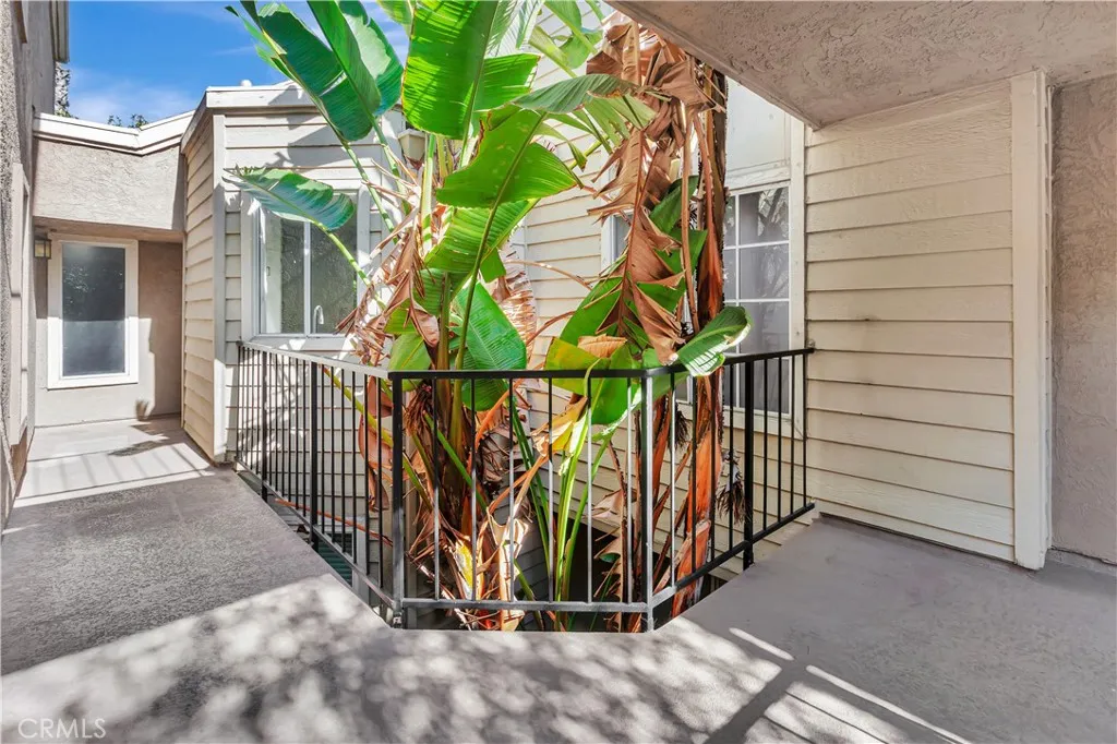 645 Pacific Avenue 315, Long Beach, California 90802 home-pic-1