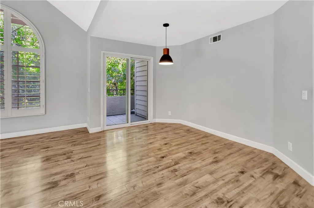 645 Pacific Avenue 315, Long Beach, California 90802 home-pic-8