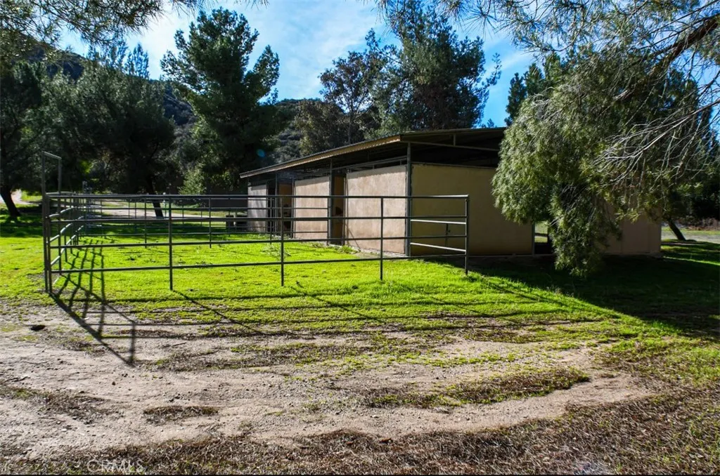 30344 Bouquet Canyon, Santa Clarita, California 91390 home-pic-14