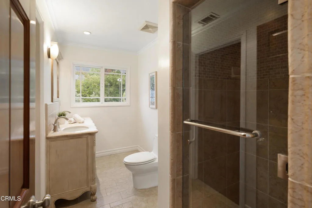 941 Chehalem Road, La Canada Flintridge, California 91011 home-pic-40