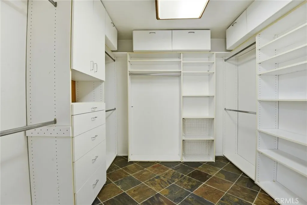 4703 Palo Verde Ave, Lakewood, California 90713 home-pic-21