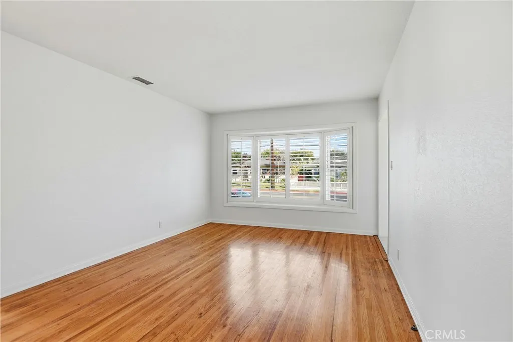 4703 Palo Verde Ave, Lakewood, California 90713 home-pic-4