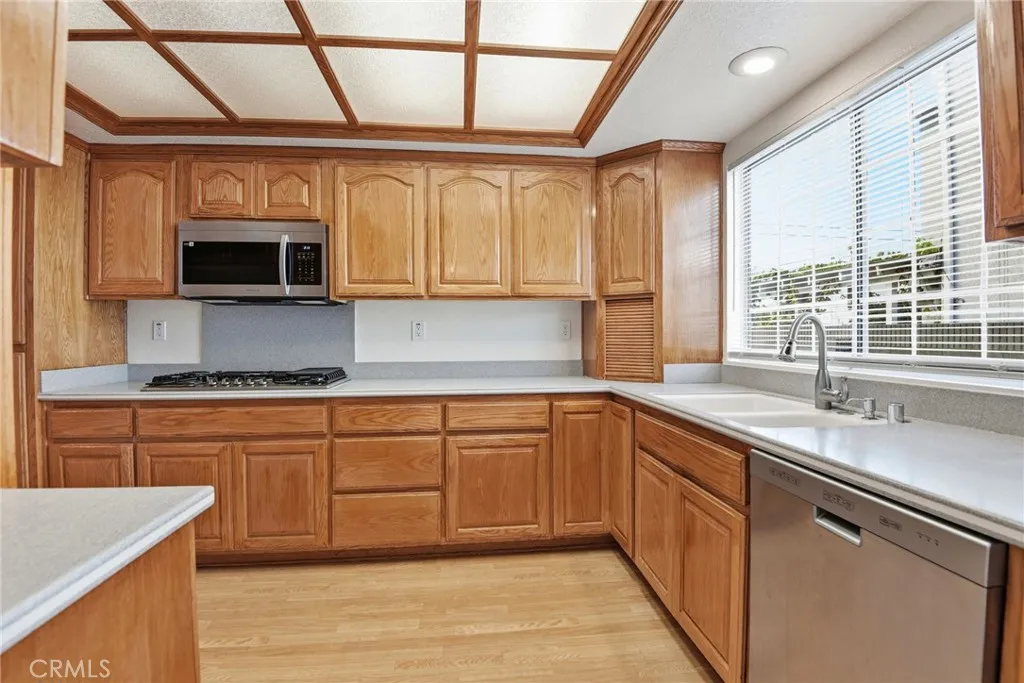 4703 Palo Verde Ave, Lakewood, California 90713 home-pic-8