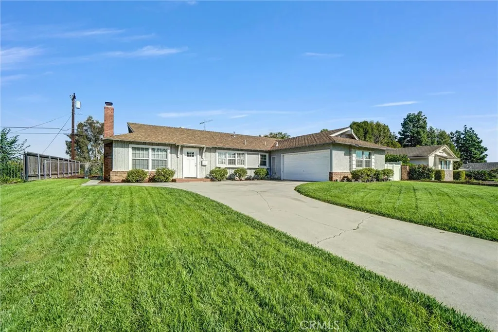 1451 Rolling Hills, Fullerton, California 92835 home-pic-1