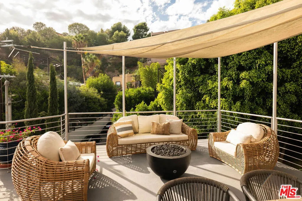 2158 Sunset Plaza Drive, Los Angeles, California 90069 home-pic-7